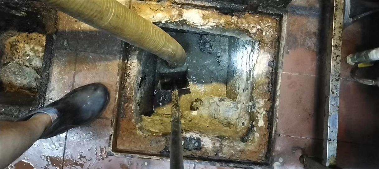 松潘污水池清理一般都有毒气，怎么预防中毒呢？