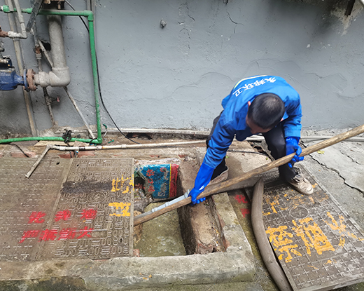 松潘清掏化粪池