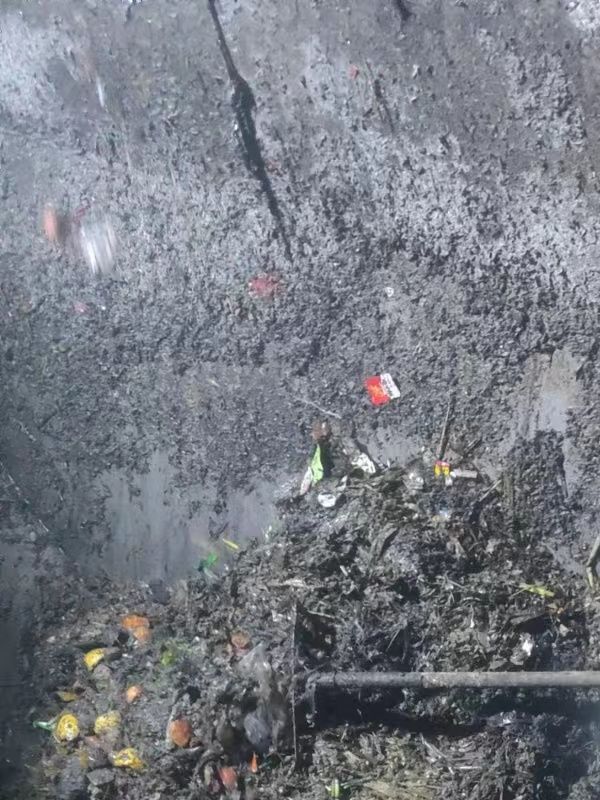 松潘污水池清理